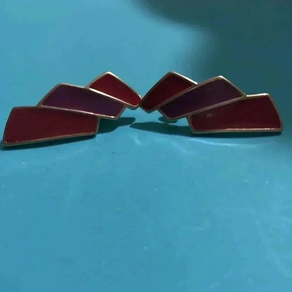Trifari earringg‎ - Picture 1 of 2